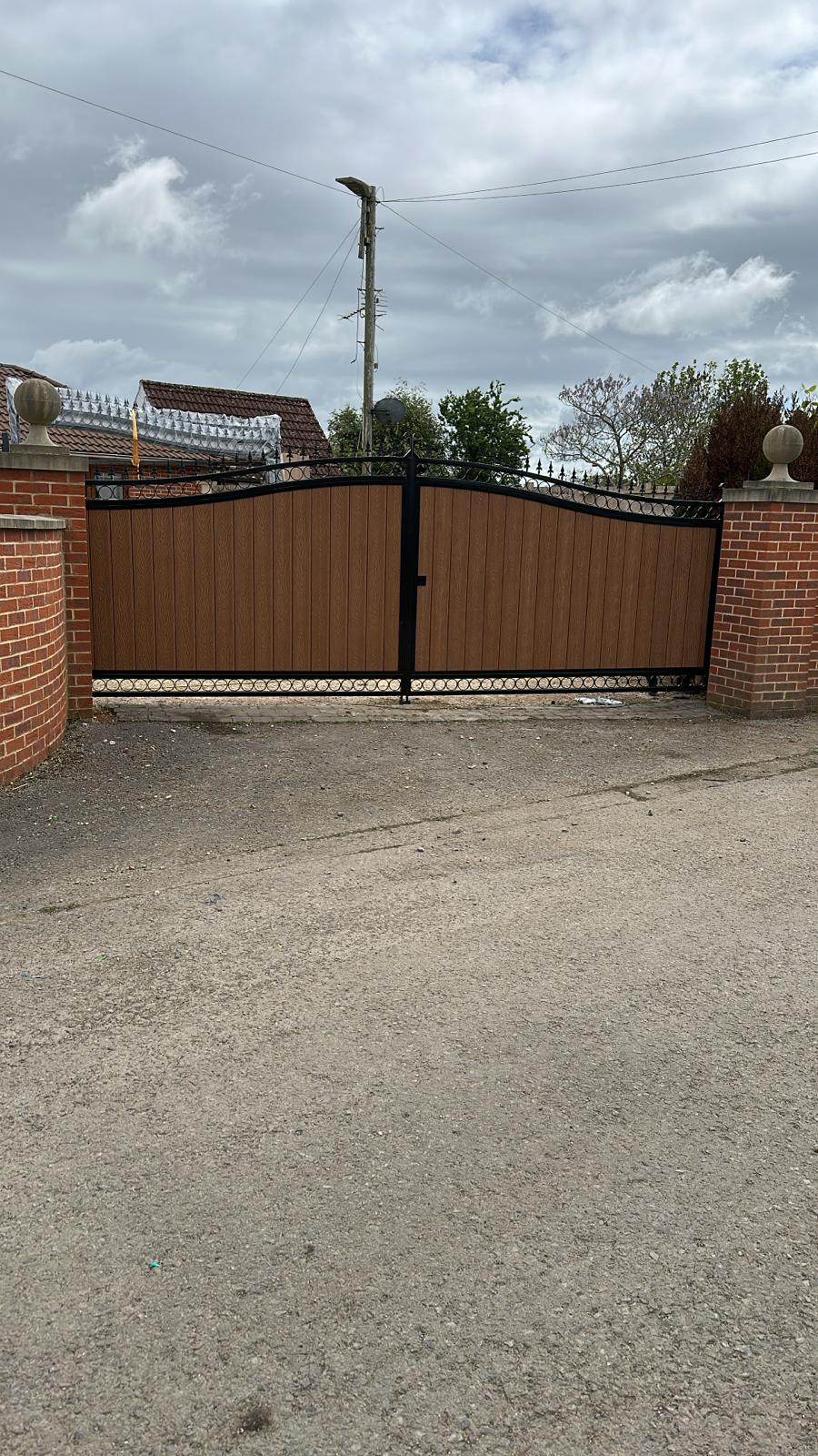 SRN Fabrication — steel gates project, Swindon