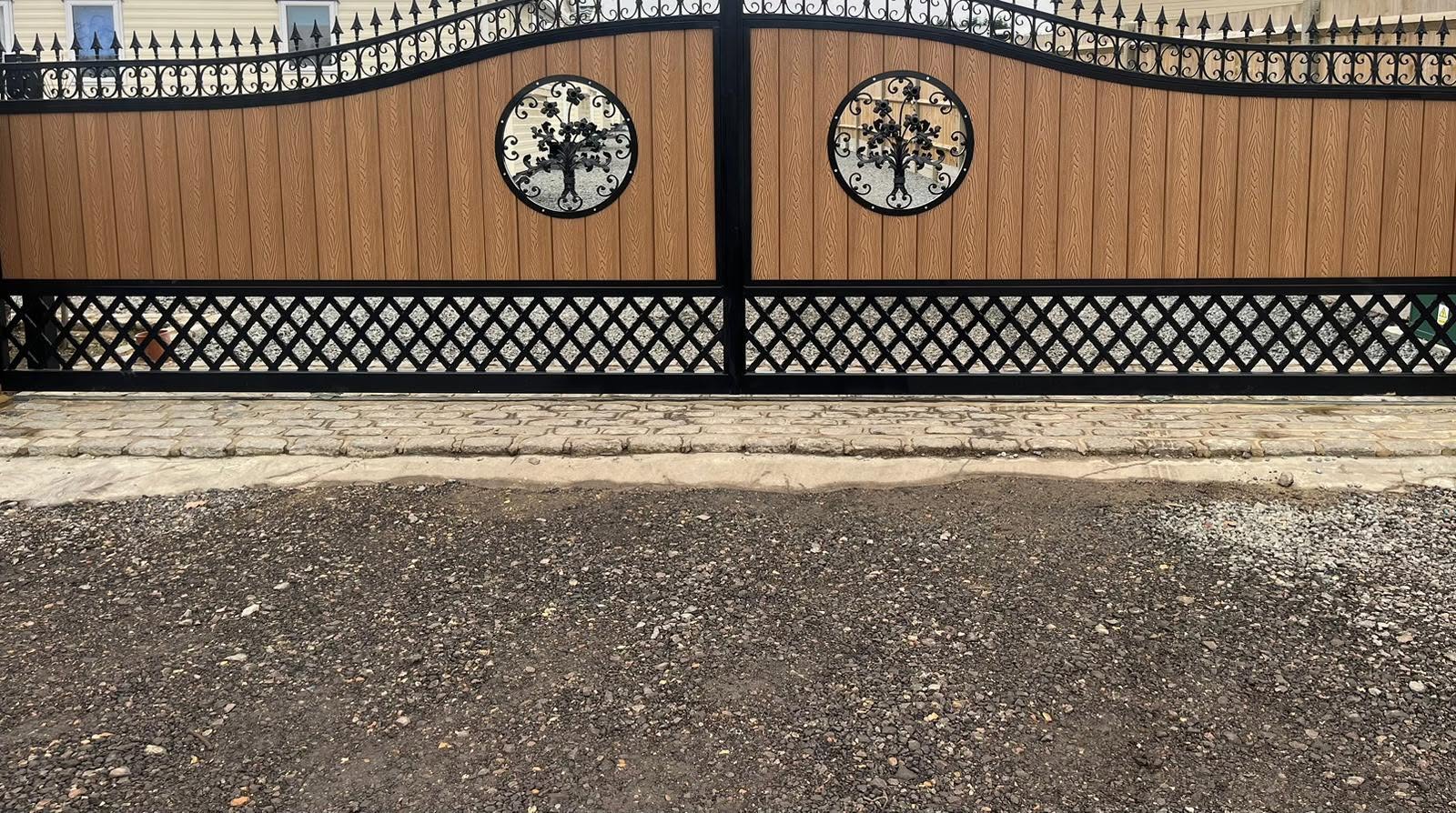SRN Fabrication — steel gates project, Swindon